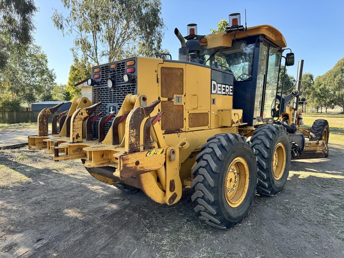 John Deere 670D Grader