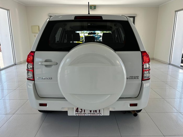 2015 Suzuki Grand Vitara Navigator JB White Pearl