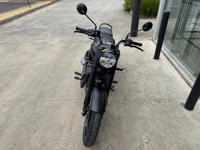 2025 Royal Enfield (see Also Enfiel CLASSIC 350 HALCYON STEALTH BLACK