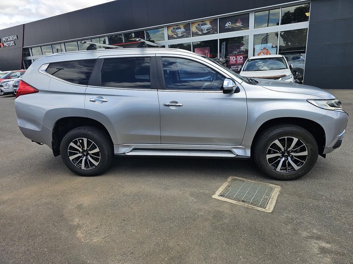 2016 Mitsubishi Pajero Sport GLS