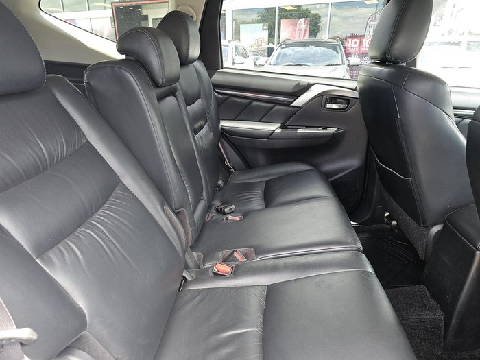 2016 Mitsubishi Pajero Sport GLS