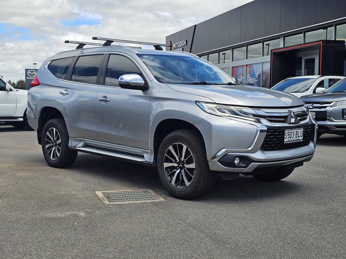 2016 Mitsubishi Pajero Sport GLS