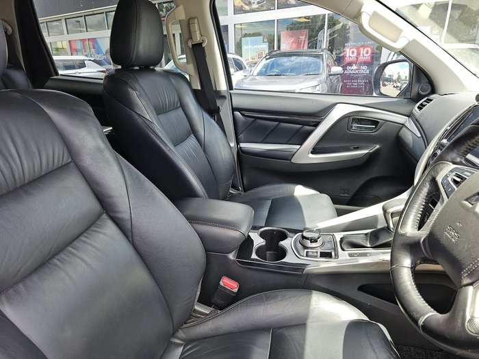 2016 Mitsubishi Pajero Sport GLS