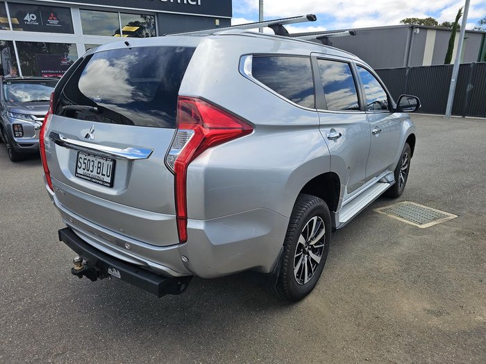 2016 Mitsubishi Pajero Sport GLS
