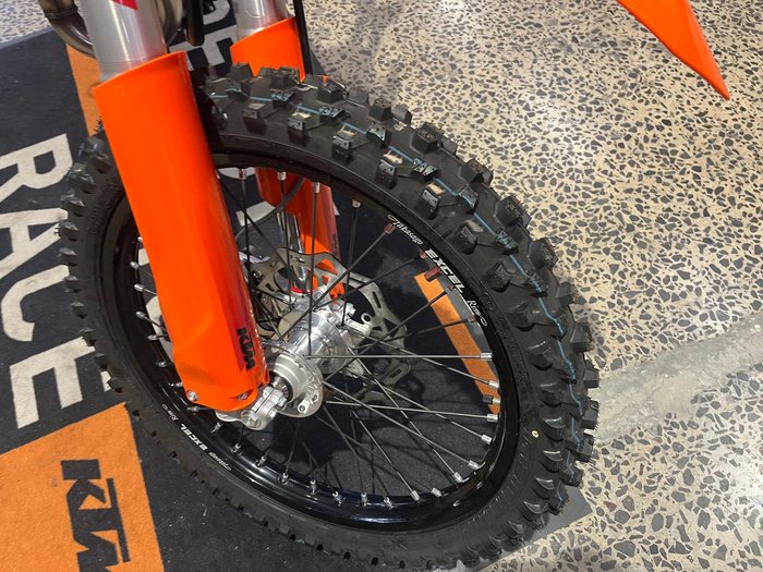 2025 KTM 450 SX-F SX-F Orange