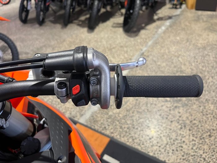 2025 KTM 450 SX-F SX-F Orange