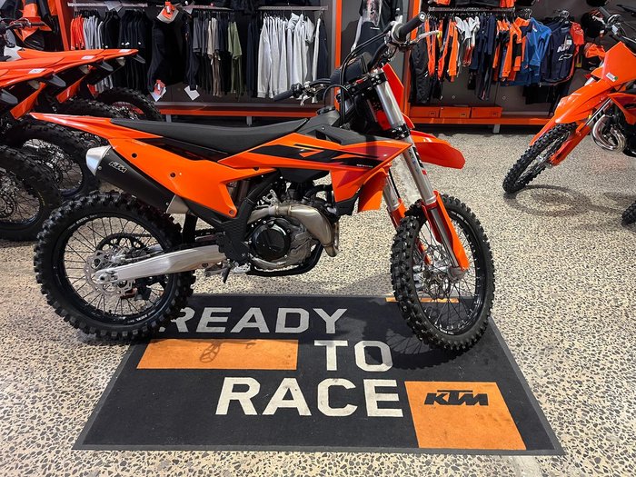 2025 KTM 450 SX-F SX-F Orange