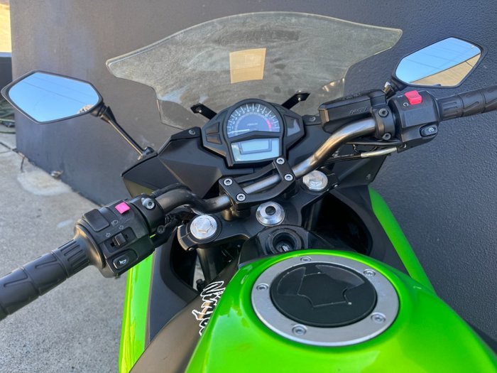 2013 Kawasaki NINJA 650 GREEN