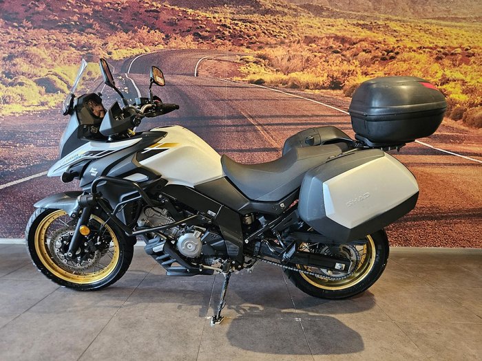 2021 Suzuki V-Strom 650XT (DL650XA) V-Strom White