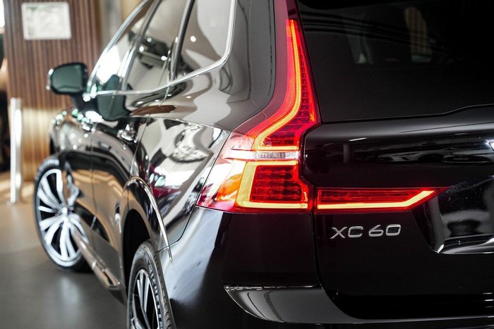 2024 Volvo XC60 Ultra B5 Bright
