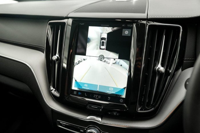 2024 Volvo XC60 Ultra B5 Bright