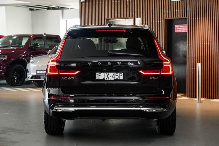 2024 Volvo XC60 Ultra B5 Bright