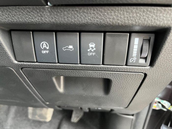 2025 Isuzu D-MAX X-TERRAIN