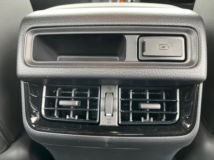 2025 Isuzu D-MAX X-TERRAIN