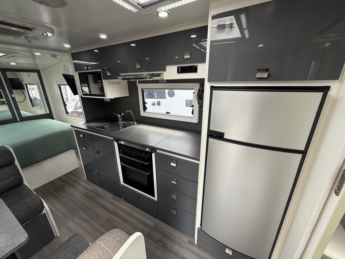 2018 Safari Caravans Delta
