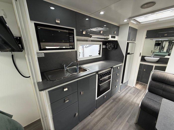 2018 Safari Caravans Delta
