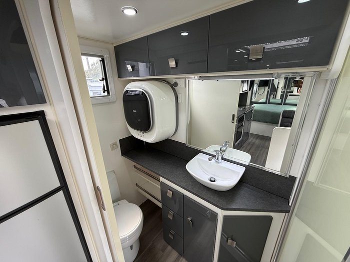 2018 Safari Caravans Delta