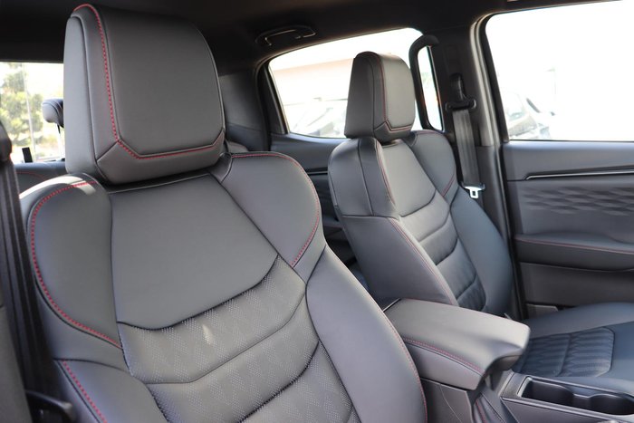 2025 Isuzu D-MAX X-TERRAIN