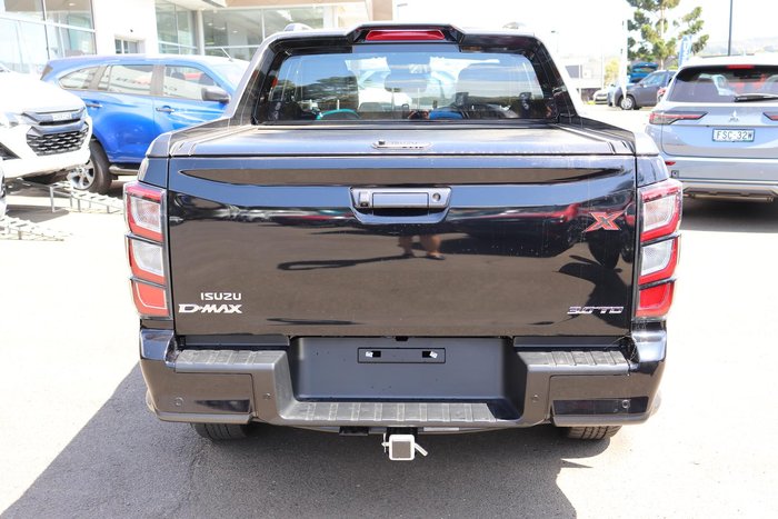2025 Isuzu D-MAX X-TERRAIN