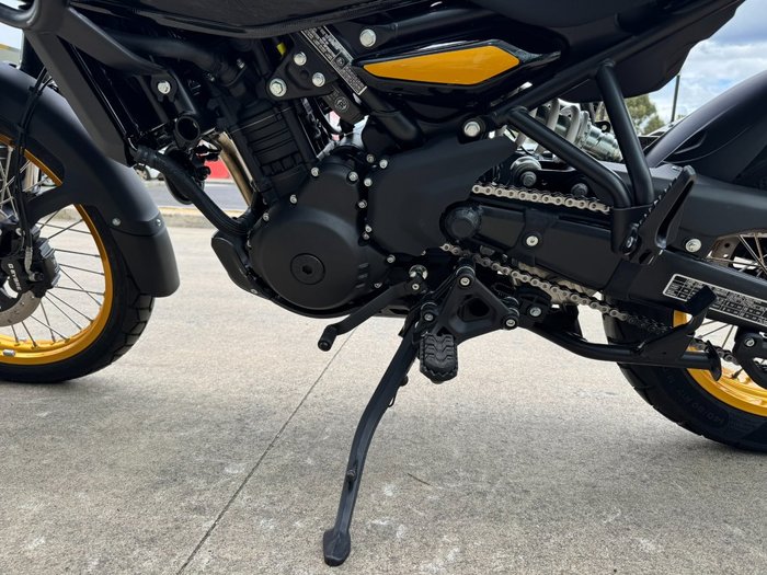 2025 Royal Enfield (see Also Enfiel HIMALAYAN 450 HANLE BLACK