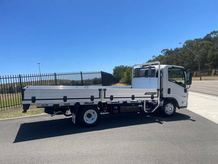 2026 Isuzu 2026 Isuzu Nlr 45-150 Mt D34 Tray Pack NLR 45-150 MT D34 Tray Pack