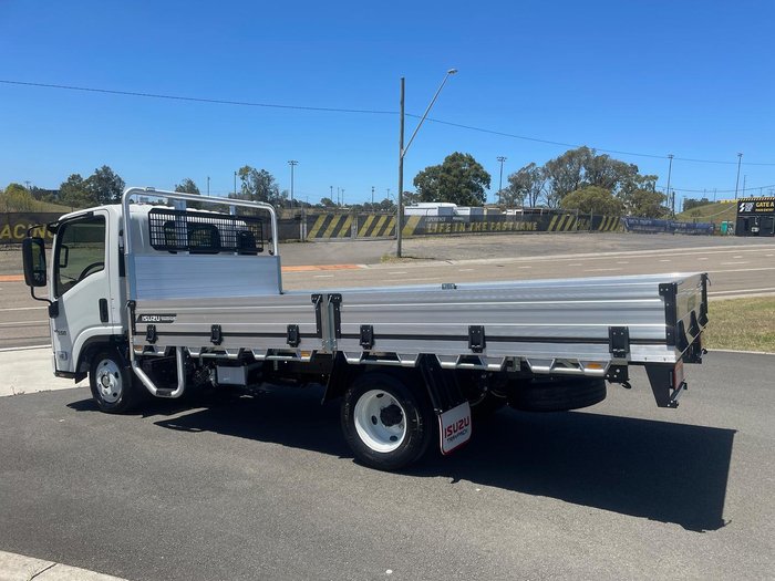 2026 Isuzu 2026 Isuzu Nlr 45-150 Mt D34 Tray Pack NLR 45-150 MT D34 Tray Pack