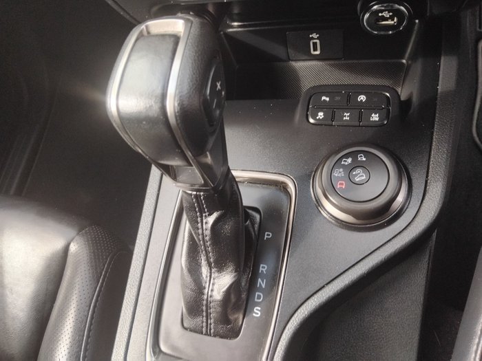 2017 Ford Everest Trend
