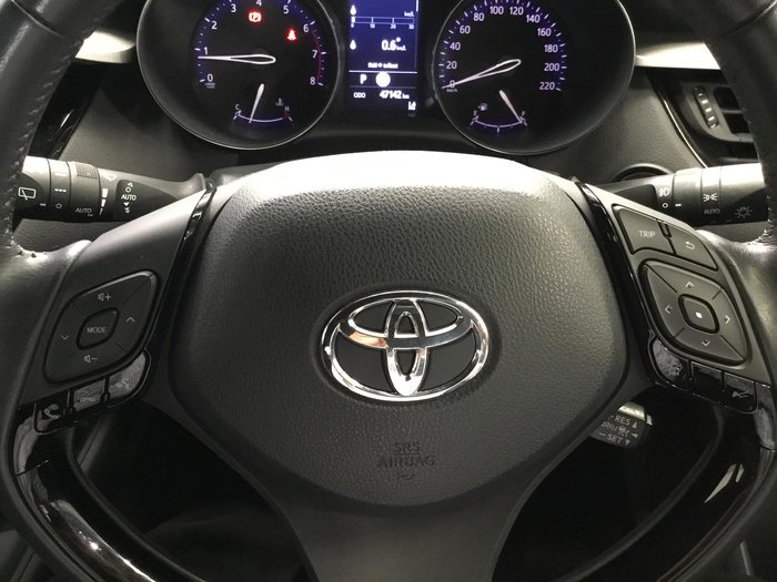 2022 Toyota C-HR GXL