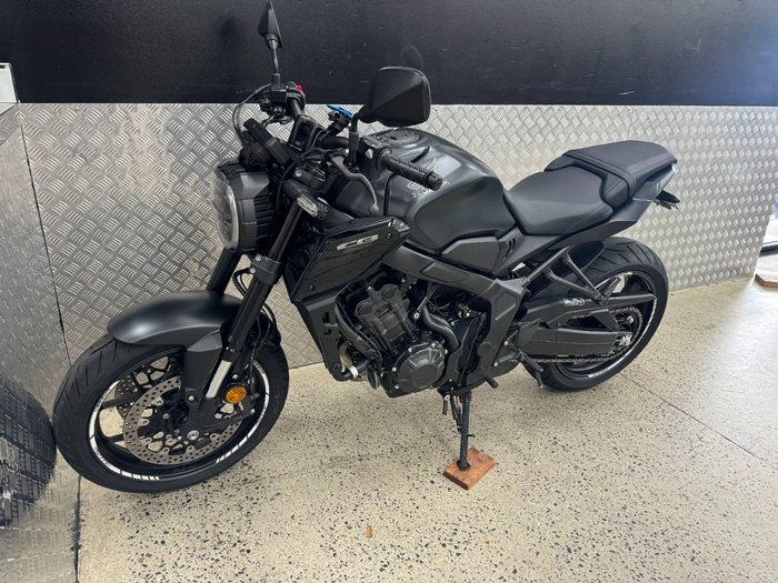 2023 Honda CB650R BLACK