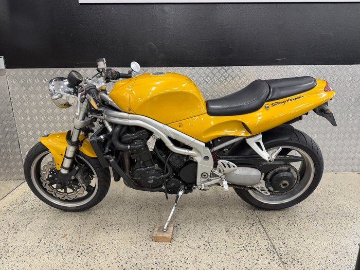1997 Triumph T595 DAYTONA YELLOW