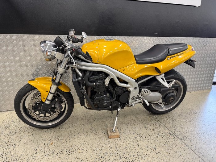 1997 Triumph T595 DAYTONA YELLOW