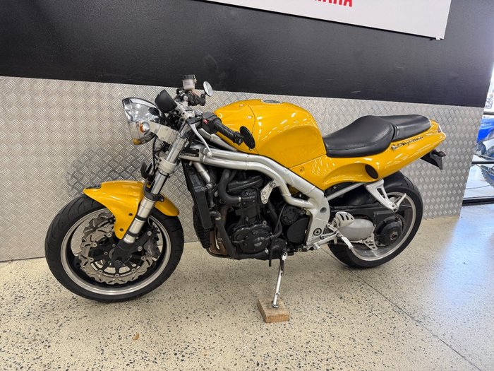 1997 Triumph T595 DAYTONA YELLOW