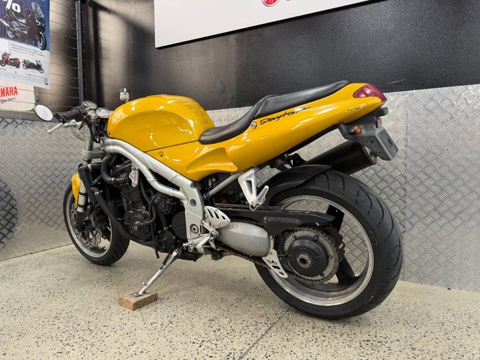 1997 Triumph T595 DAYTONA YELLOW