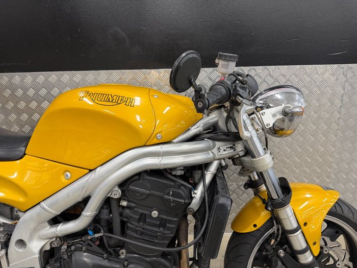 1997 Triumph T595 DAYTONA YELLOW