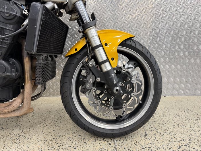 1997 Triumph T595 DAYTONA YELLOW