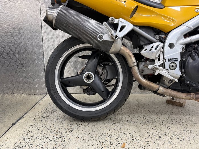 1997 Triumph T595 DAYTONA YELLOW