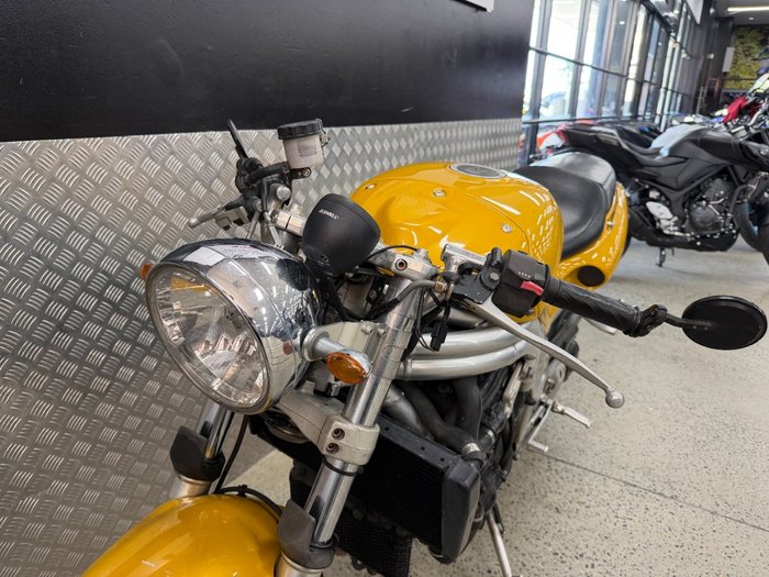 1997 Triumph T595 DAYTONA YELLOW