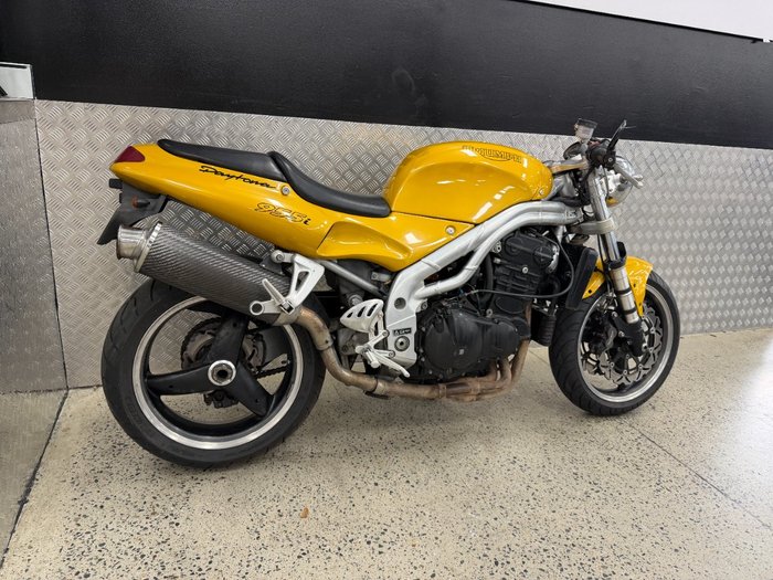 1997 Triumph T595 DAYTONA YELLOW