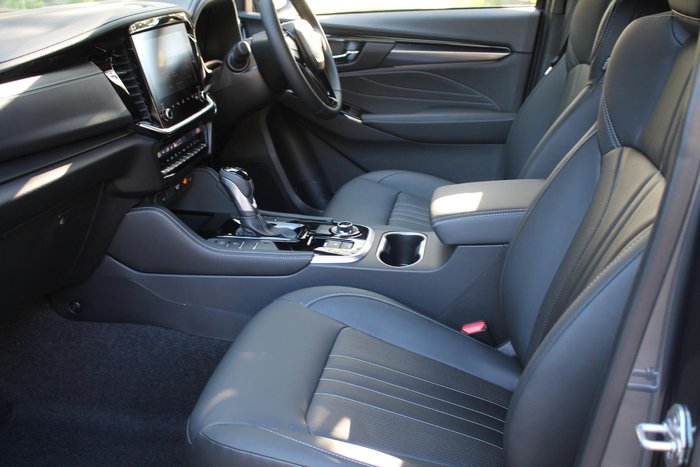 2025 Isuzu MU-X LS-T