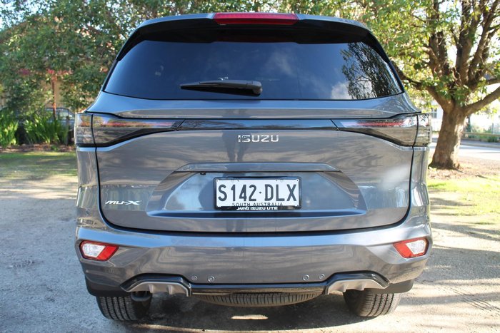 2025 Isuzu MU-X LS-T