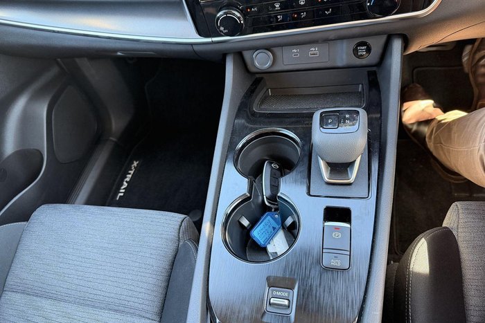 2025 Nissan X-TRAIL ST T33 MY25