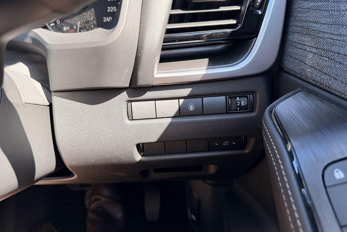 2025 Nissan X-TRAIL ST T33 MY25