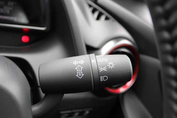 2025 Mazda 2 G15 Evolve