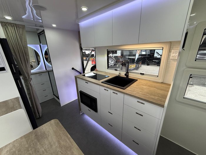 2025 Urban Caravans Skt Signature
