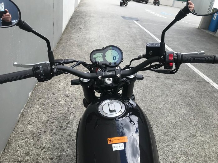 2022 Benelli Leoncino Trail