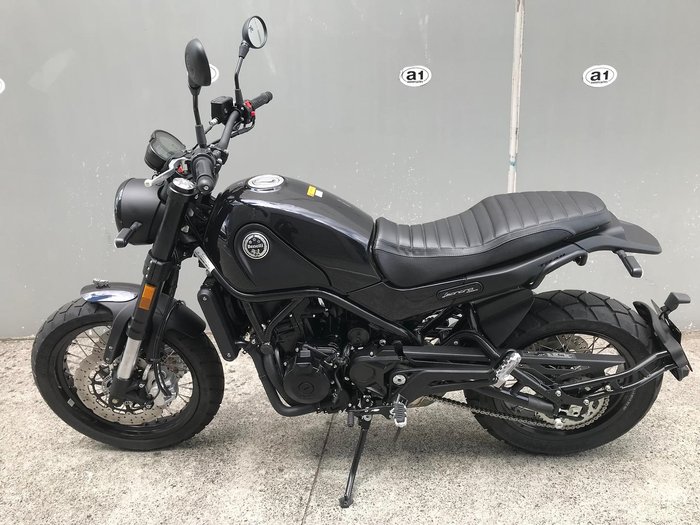 2022 Benelli Leoncino Trail 