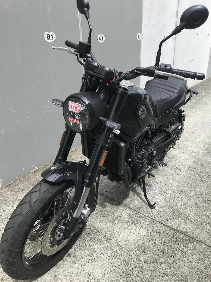 2022 Benelli Leoncino Trail 