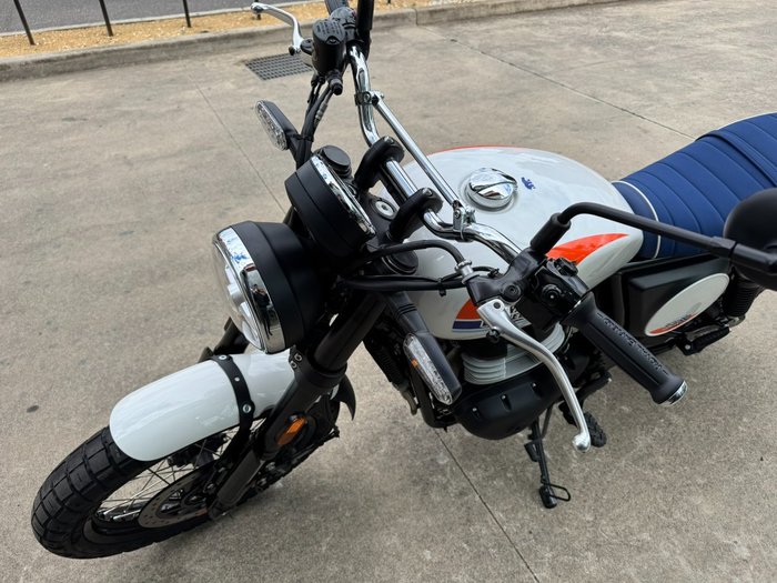 2025 Royal Enfield (see Also Enfiel BEAR 650 BOARDWALK WHITE