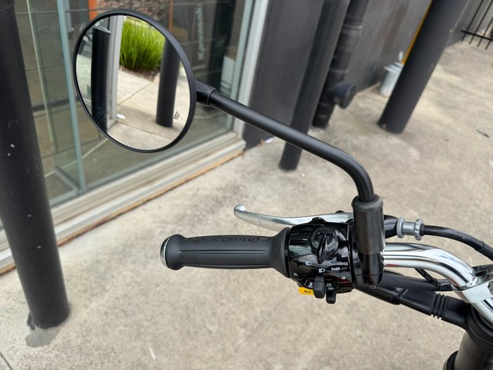 2025 Royal Enfield (see Also Enfiel BEAR 650 BOARDWALK WHITE