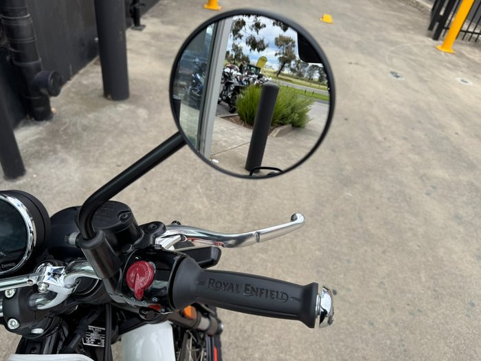 2025 Royal Enfield (see Also Enfiel BEAR 650 BOARDWALK WHITE